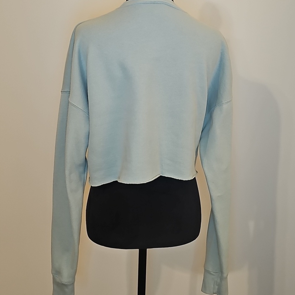Midwest Light Blue Cropped Crew Neck Sweatshirt Size Medium - Picture 3 of 9